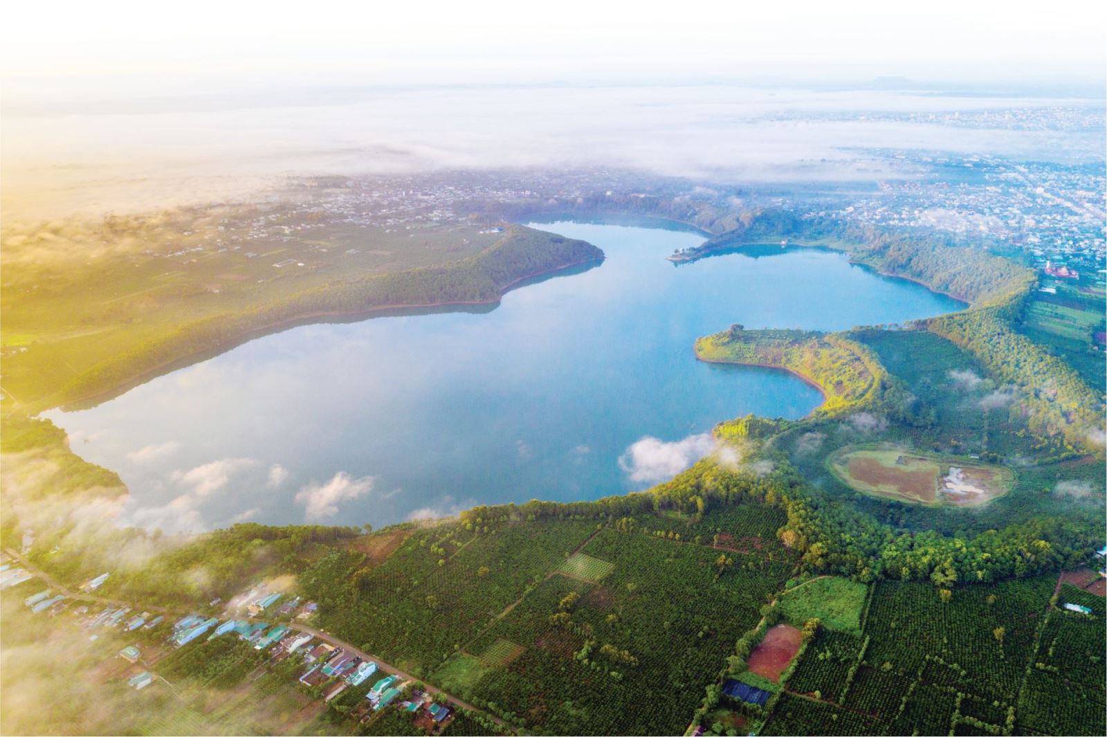 Đôi mắt Pleiku Biển Hồ đầy...(*)