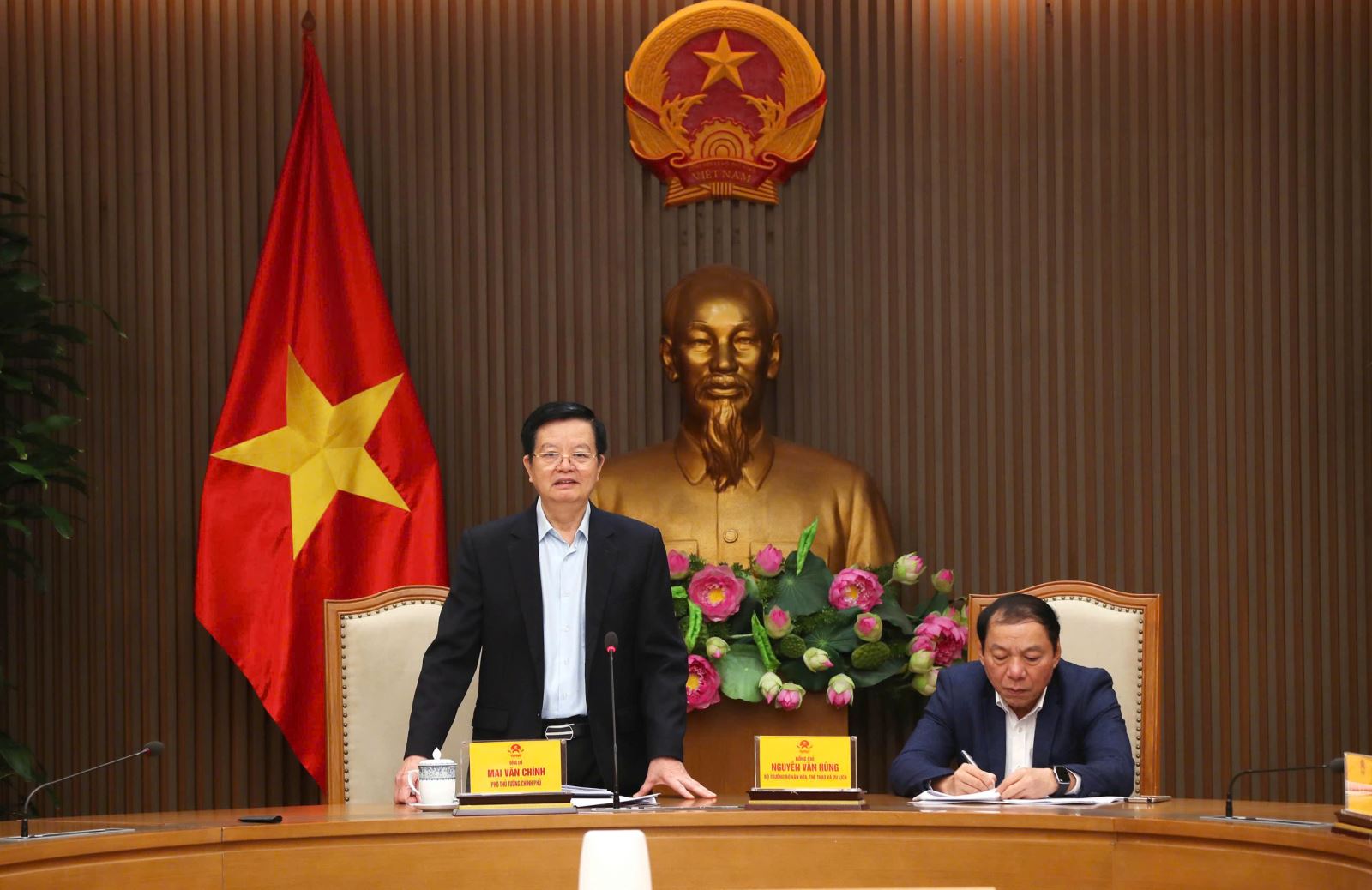 Phó Thủ tướng Mai Văn Chính: Những kết quả đạt được của ngành VHTTDL đã đóng góp tích cực vào sự phát triển chung của đất nước 
