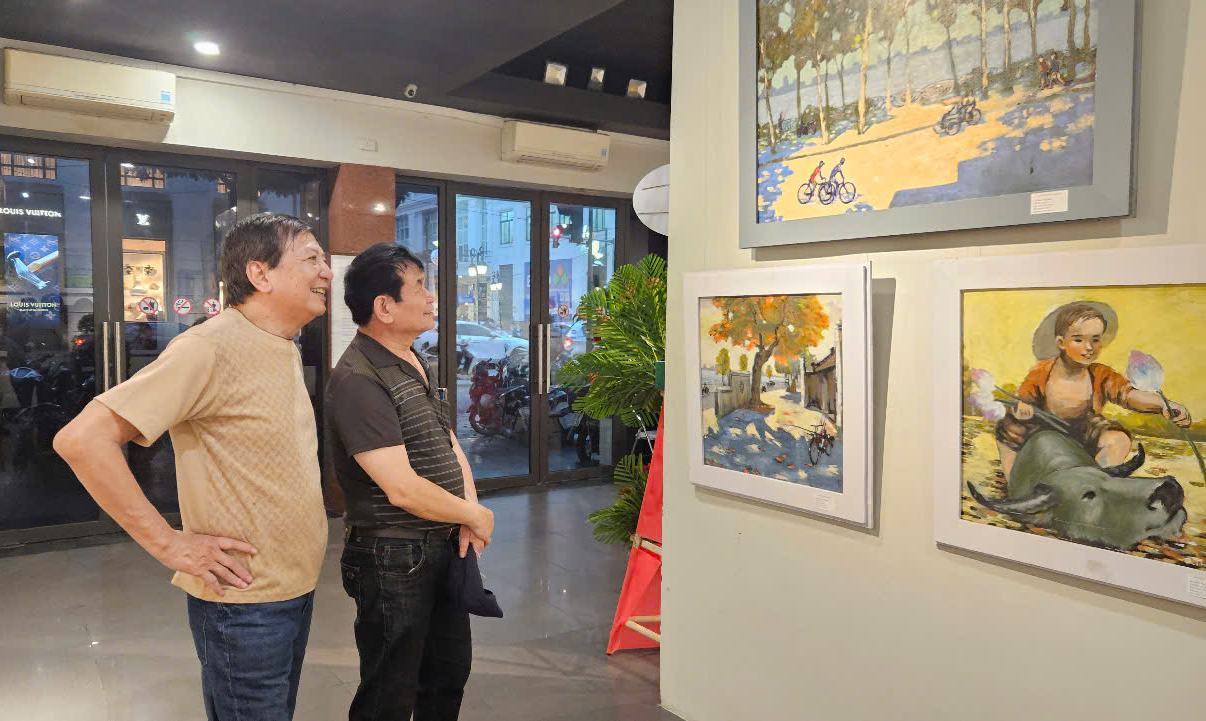 “Sắc thái Tây Hồ” của họa sĩ Nguyễn Quốc Thắng