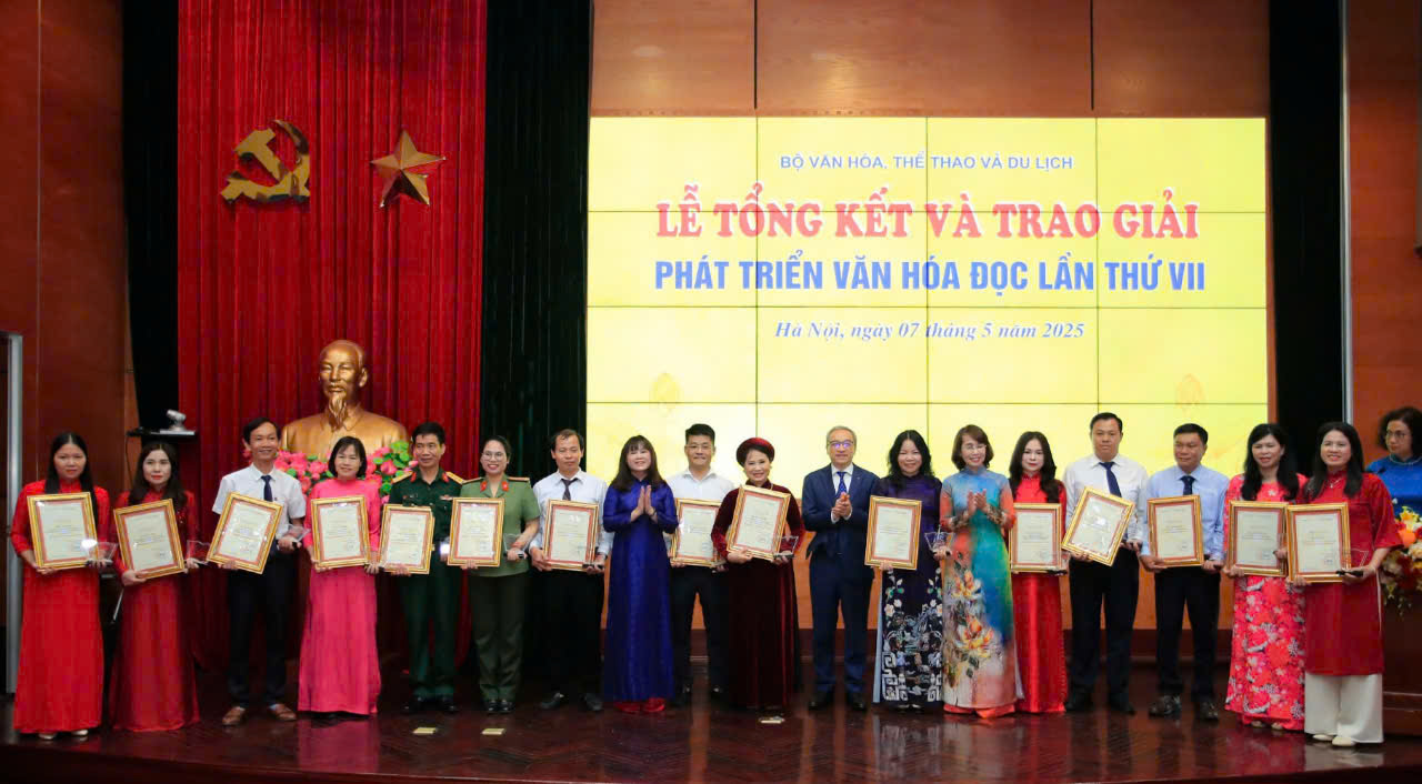35 tập thể và cá nhân được vinh danh trong Lễ Tổng kết và trao giải Phát triển văn hóa đọc lần thứ VII