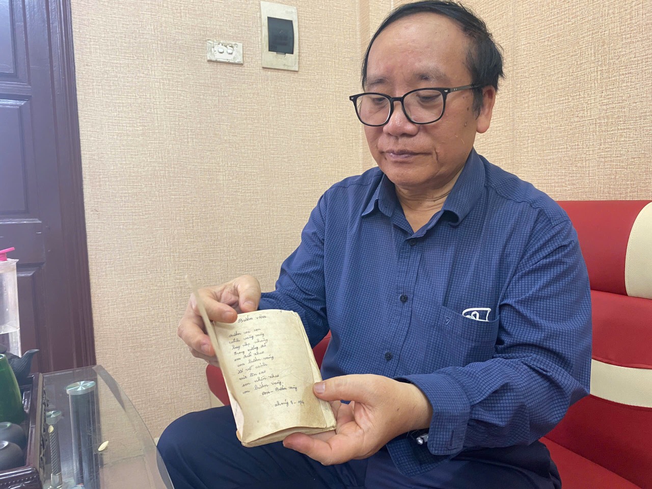 "Châu về Hợp Phố"