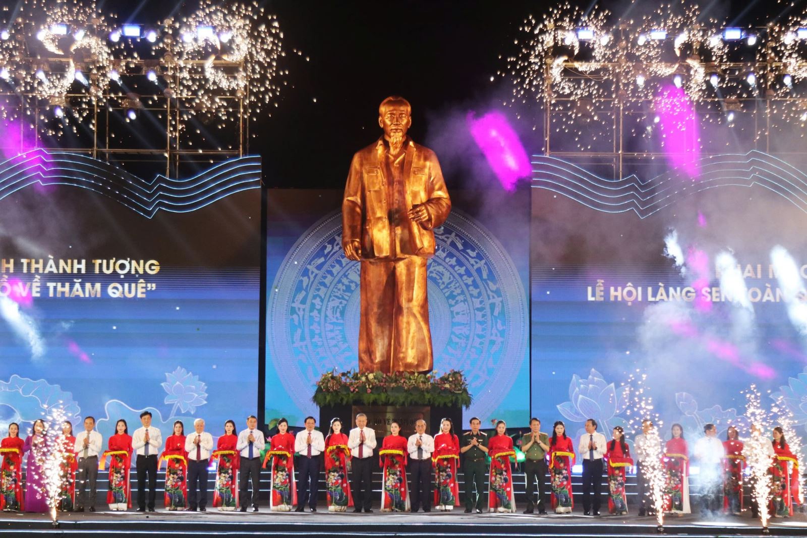Tổng Bí thư Tô Lâm tham dự khai mạc Lễ hội Làng Sen toàn quốc năm 2025