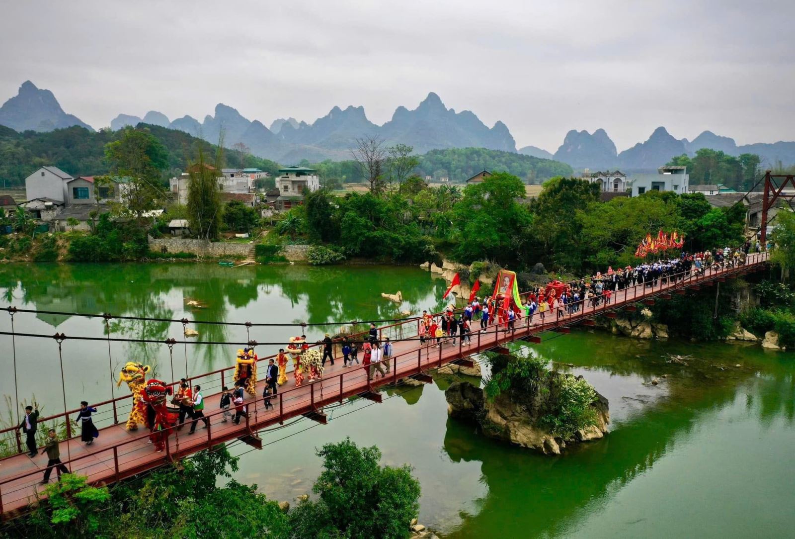 Thác Bản Giốc - Động Ngườm Ngao: Du lịch di sản gắn với bản sắc văn hóa Cao Bằng
