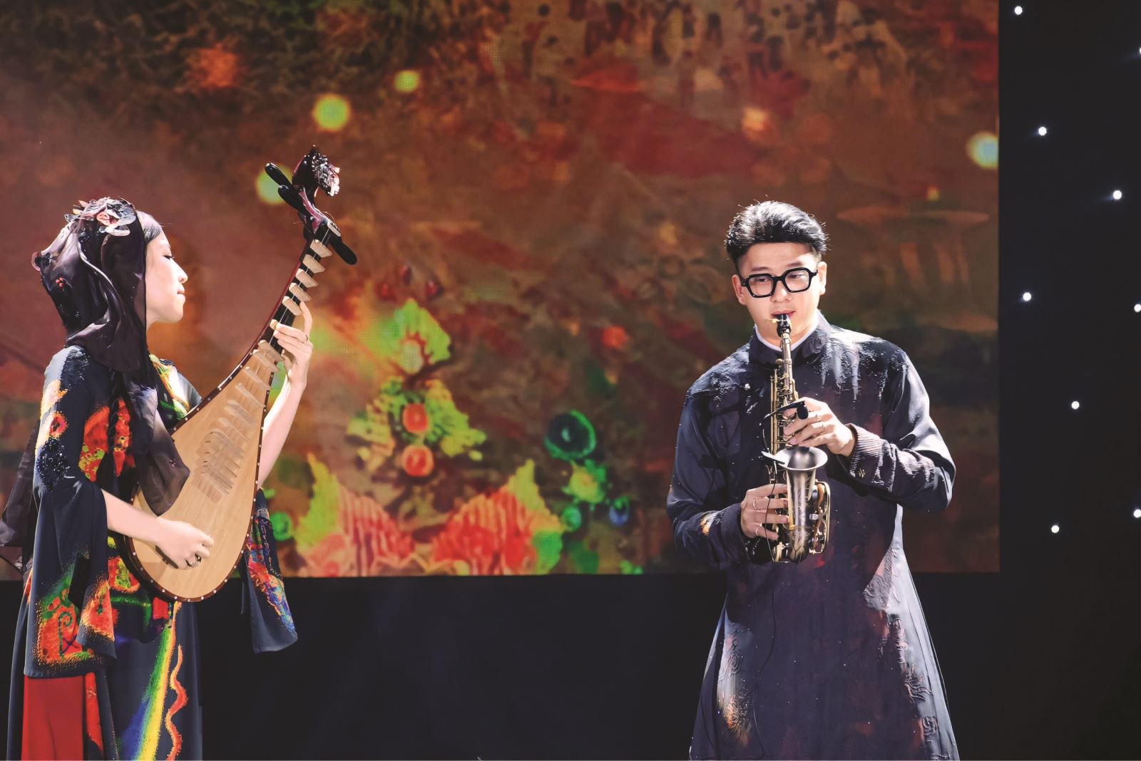 Bản sắc Việt Nam hòa trong tiếng saxophone