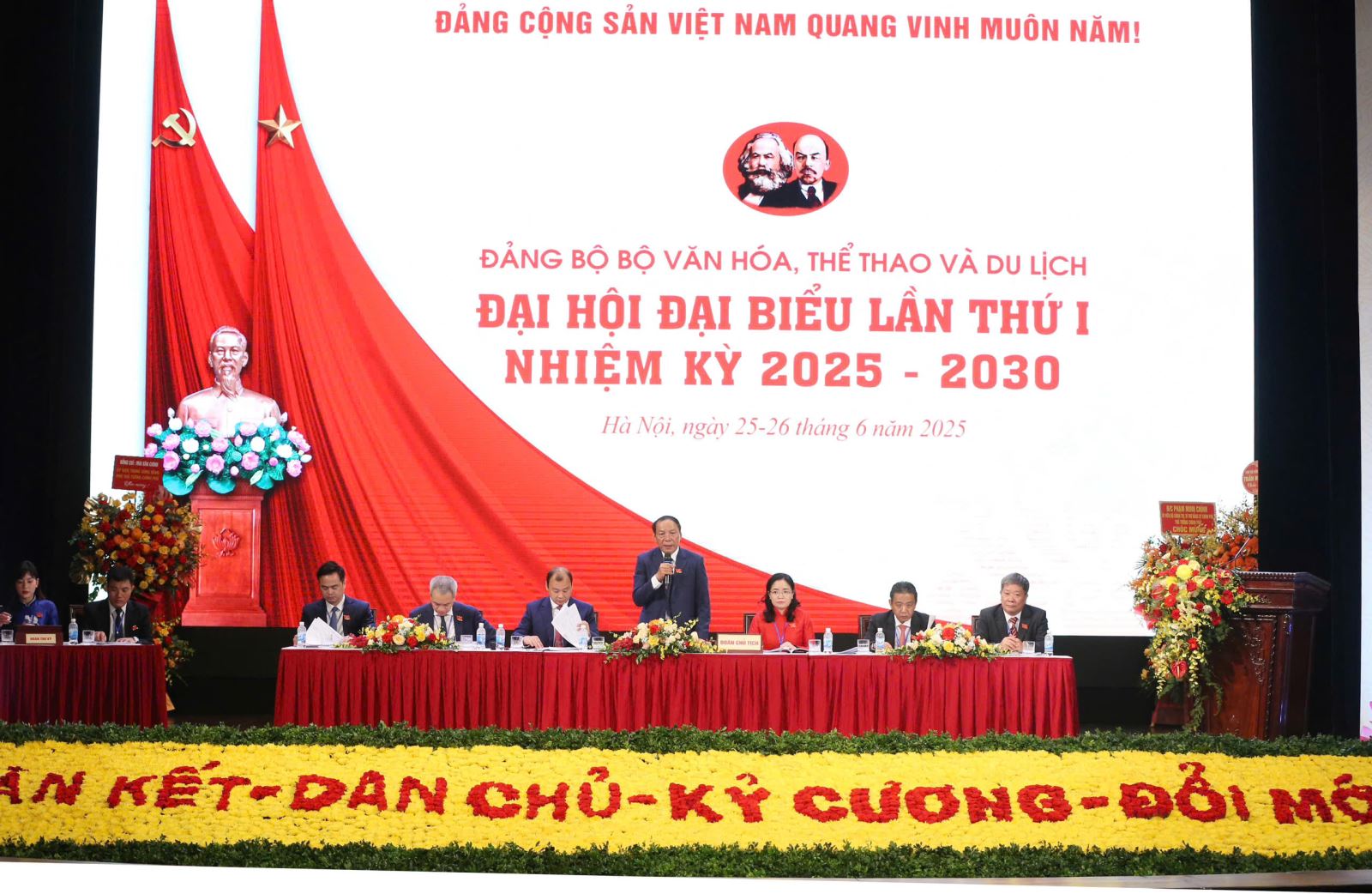 Đại hội Đảng bộ Bộ VHTTDL lần thứ I, nhiệm kỳ 2025-2030 đã thành công tốt đẹp