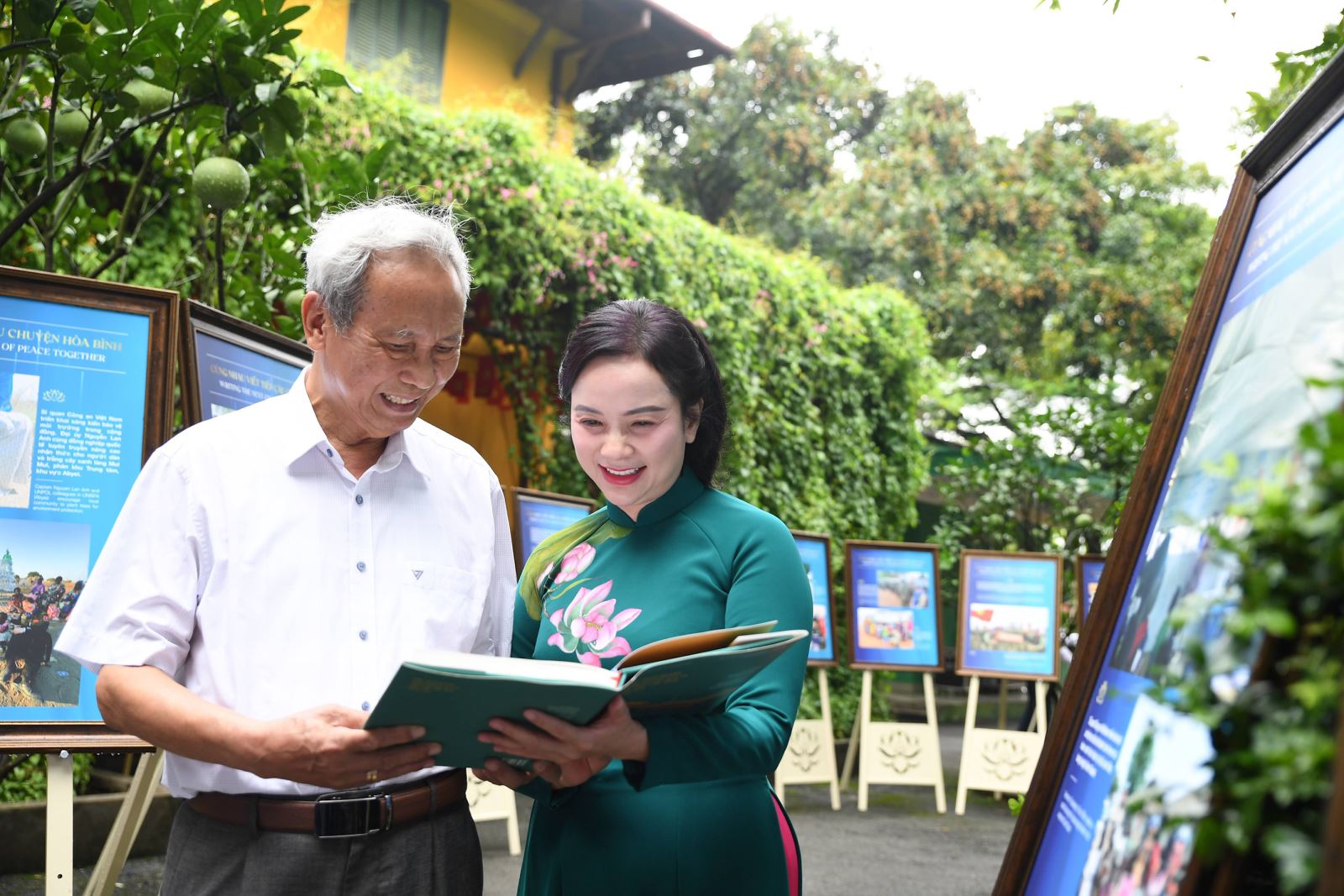 Ra mắt cuốn sách “Phủ Toàn quyền Đông Dương xưa và Khu Phủ Chủ tịch ngày nay”