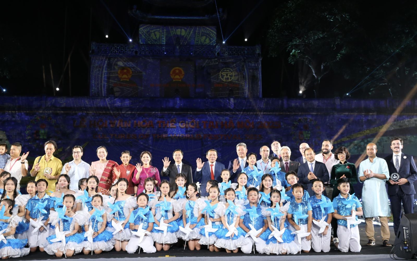 Lễ hội Văn hóa thế giới lần thứ nhất tại Hà Nội thu hút hơn 1 triệu lượt du khách