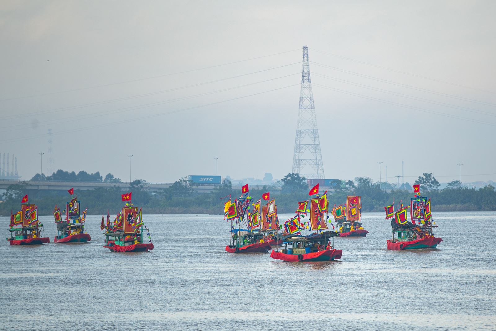 Lễ "Hội quân trên sông Lục Đầu"