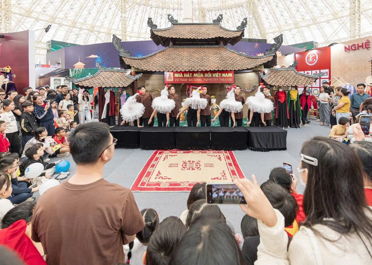 Phân khu Nghệ thuật biểu diễn - Lôi cuốn khán giả từ bản sắc đến hiện đại