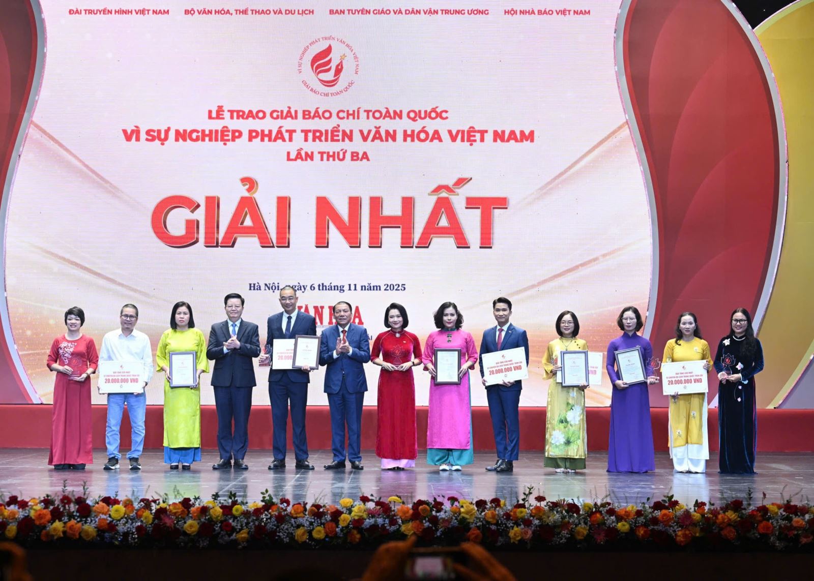 Trao Giải Báo chí toàn quốc “Vì sự nghiệp phát triển Văn hóa Việt Nam” lần thứ Ba