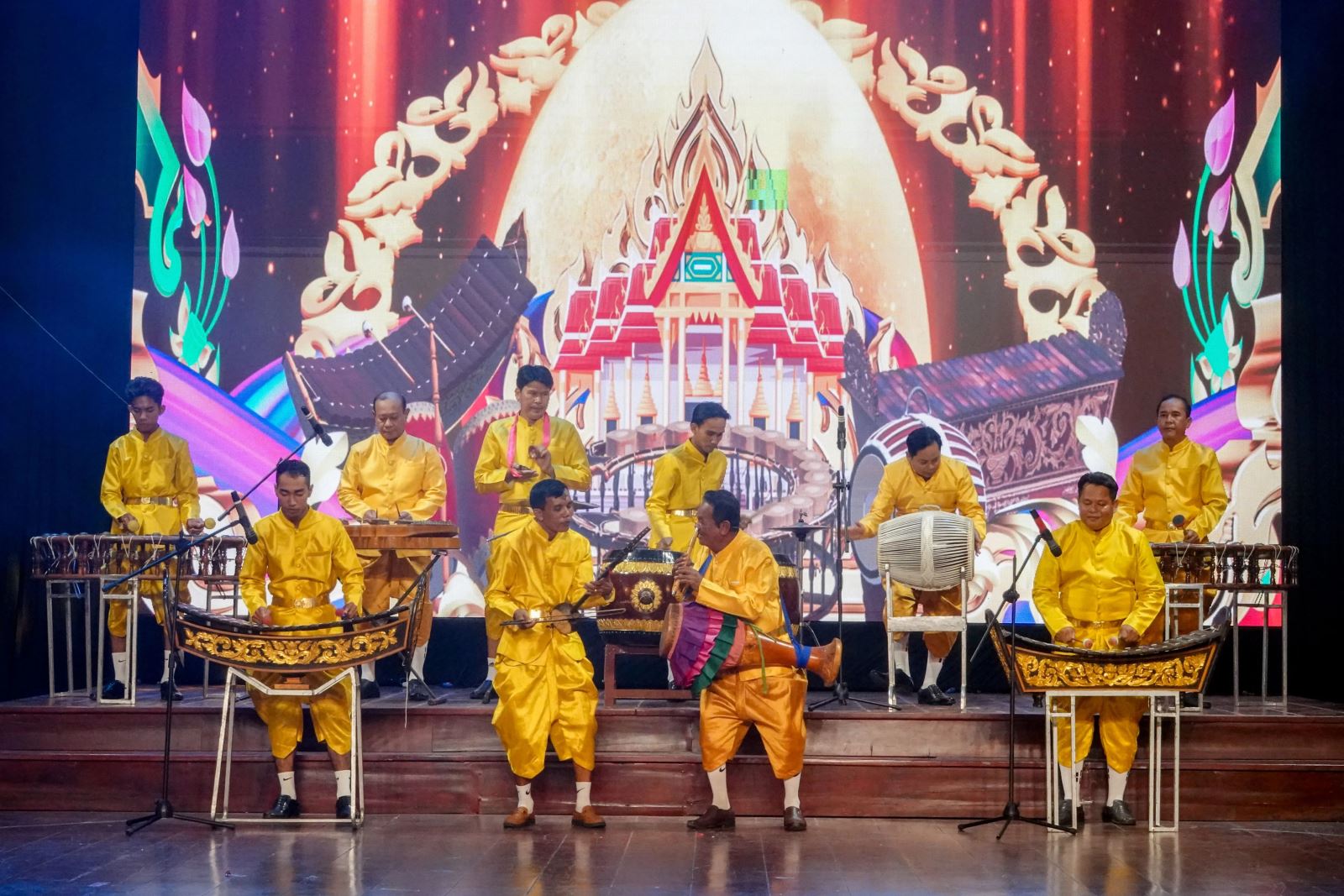 Dấu ấn văn hóa truyền thống ba miền đất nước hội tụ