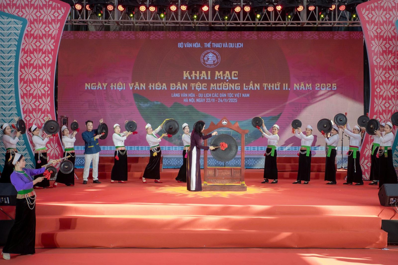 Khai mạc Ngày hội Văn hóa dân tộc Mường lần thứ II, năm 2025