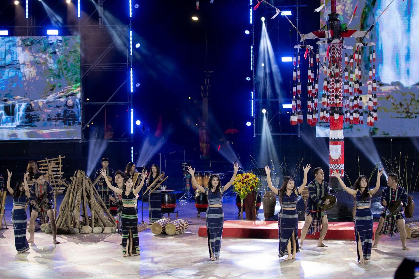 Âm vang cồng chiêng giữa lòng Đà Lạt